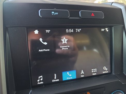 Used 2016 Ford F150 Lariat image 13