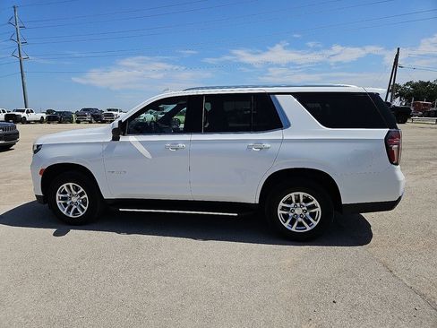 Used 2024 Chevrolet Tahoe LT AWD/4WD image 3