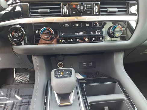 New 2026 Nissan Pathfinder SL AWD/4WD image 21