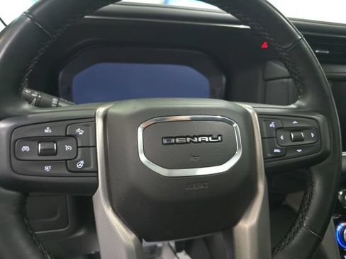 Used 2023 GMC Yukon Denali AWD/4WD image 16