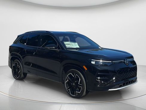 New 2026 Volkswagen Tiguan SEL R-Line image 2