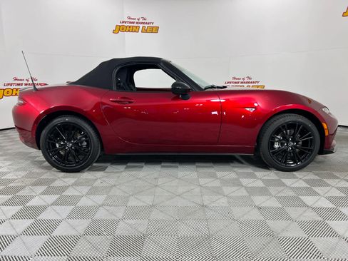 New 2026 MAZDA MX-5 Miata Club w/ Interior Package RWD image 5