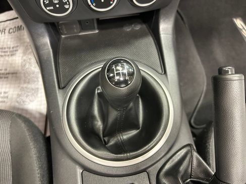 Used 2012 MAZDA MX-5 Miata Sport w/ Convenience Pkg RWD image 11