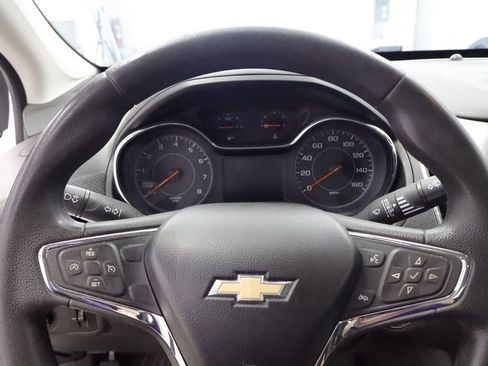 Used 2016 Chevrolet Cruze LT w/ Convenience Package FWD image 18