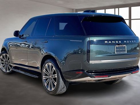 Used 2023 Land Rover Range Rover Autobiography image 12