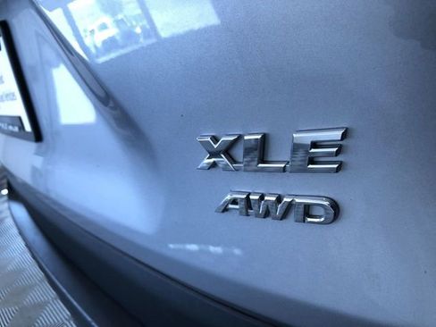 Certified 2025 Toyota RAV4 XLE w/ Convenience Package AWD/4WD image 15