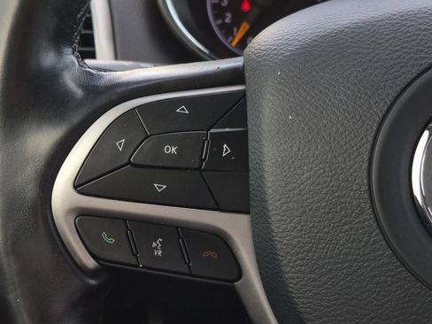 Used 2020 Jeep Grand Cherokee Altitude image 14