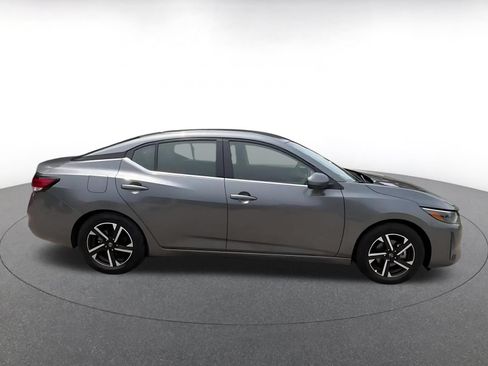 Used 2025 Nissan Sentra SV FWD image 15