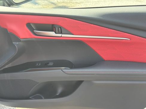 New 2026 Toyota Camry Hybrid FWD image 13