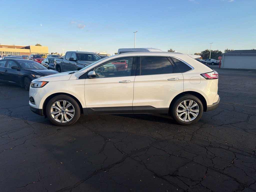 Used 2020 Ford Edge Titanium FWD image 1