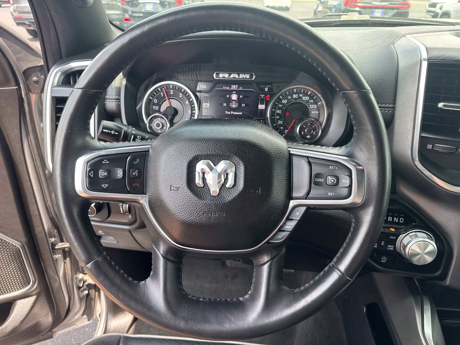 Used 2024 RAM 1500 Laramie AWD/4WD image 24