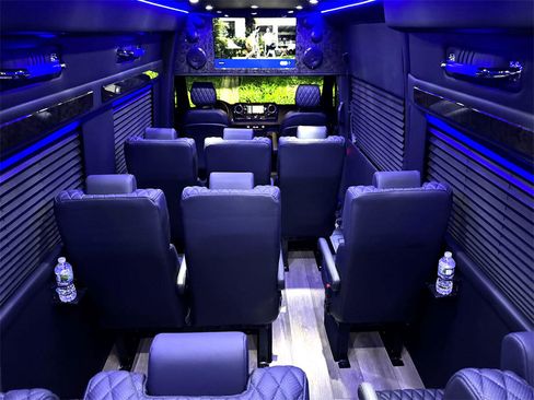 Used 2024 Mercedes-Benz Sprinter 3500 image 14