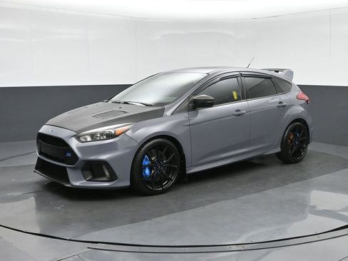 Used 2017 Ford Focus RS image 3