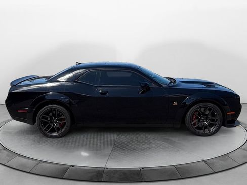 Used 2022 Dodge Challenger R/T Scat Pack RWD image 7