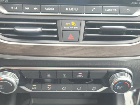 Used 2023 Nissan Altima 2.5 SV FWD image 25
