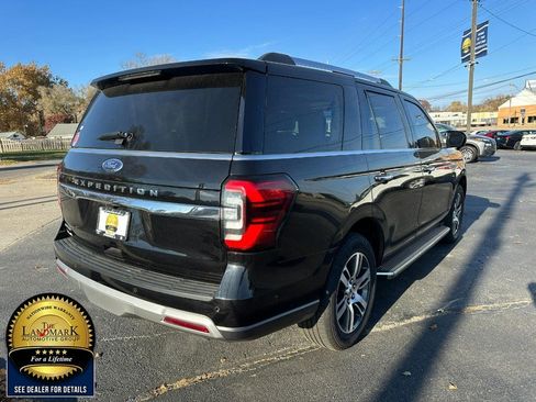 Used 2023 Ford Expedition Limited AWD/4WD image 5