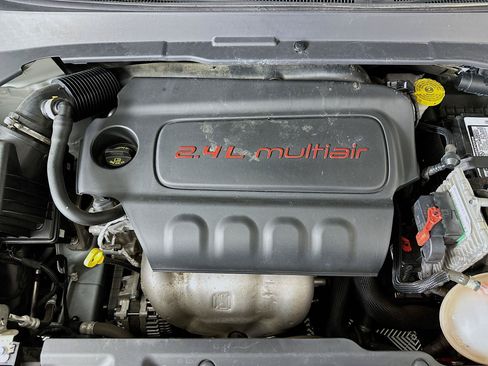 Used 2022 Jeep Compass Latitude FWD image 31