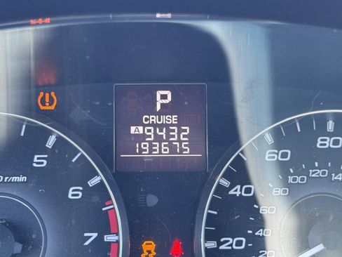 Used 2012 Subaru Outback 2.5i AWD/4WD image 19