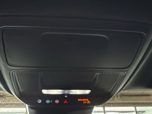 Used 2025 GMC Acadia Elevation w/ Elevation Premium Package image 34