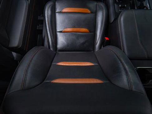 Used 2023 GMC Sierra 1500 AT4 image 39