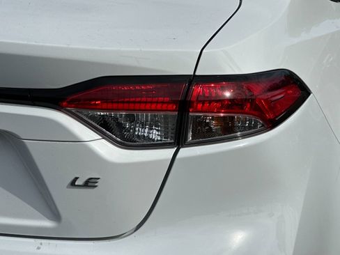 Used 2024 Toyota Corolla LE image 23