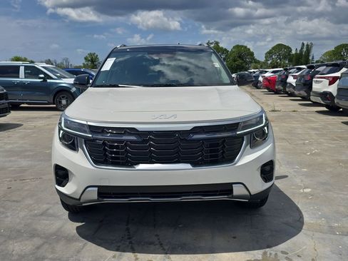 New 2026 Kia Seltos S FWD image 2
