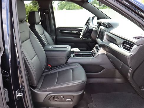 Used 2023 GMC Yukon Denali AWD/4WD image 39