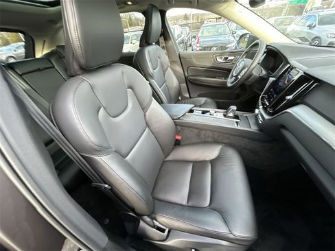 Certified 2023 Volvo XC60 B5 Core w/ Climate Package image 25