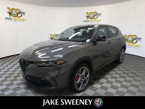 New 2024 Alfa Romeo Tonale Veloce AWD/4WD image 4