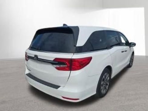 Used 2023 Honda Odyssey EX-L image 4