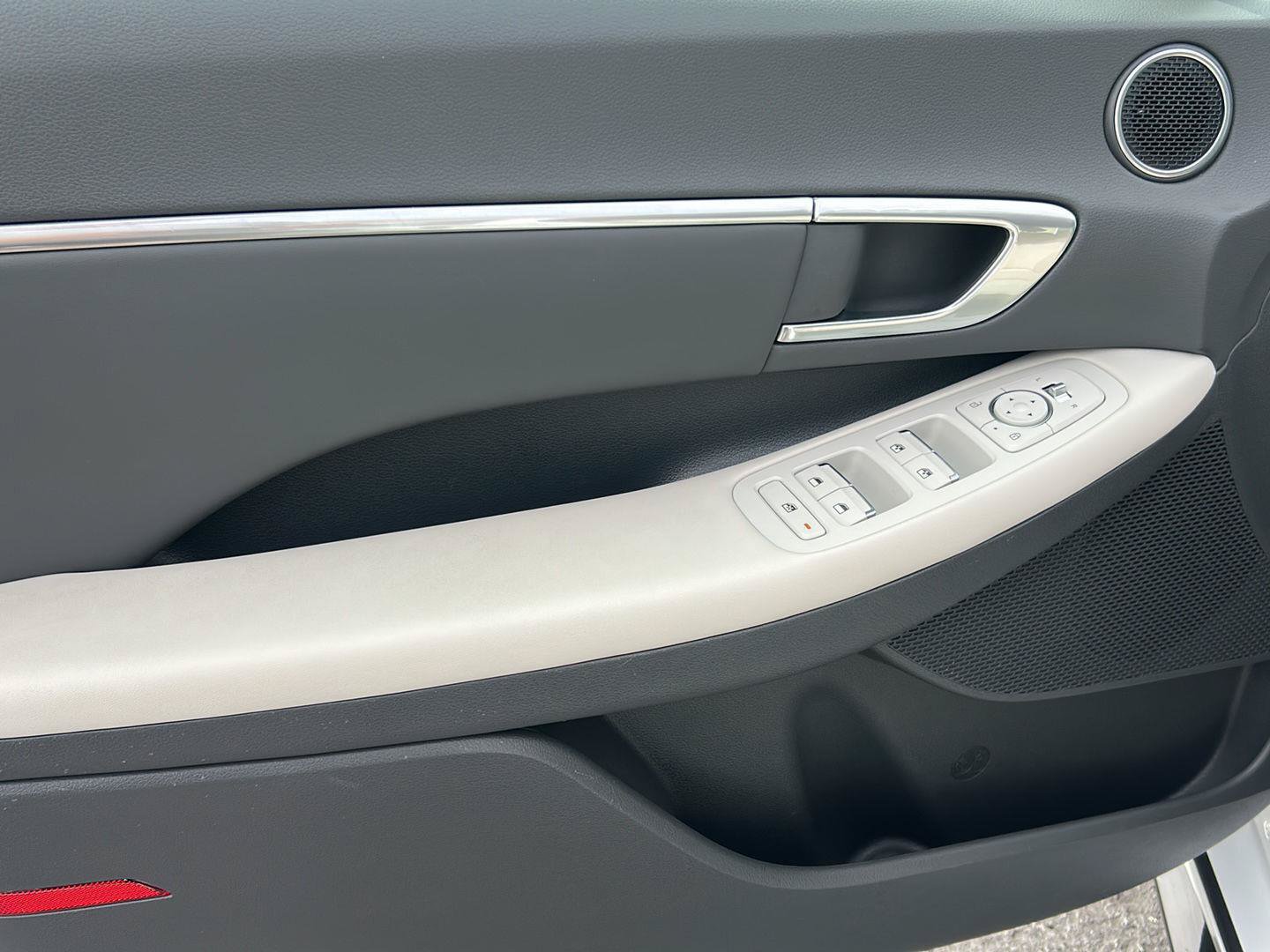 Certified 2022 Hyundai Sonata SEL FWD image 12