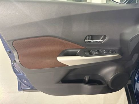 Used 2018 Nissan Kicks SR FWD image 20