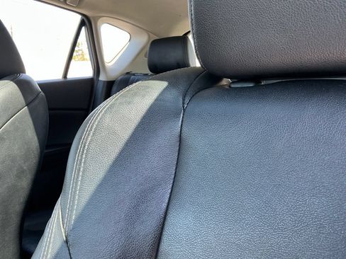 Used 2012 MAZDA MAZDA3 i Grand Touring w/ Tech Pkg FWD image 12