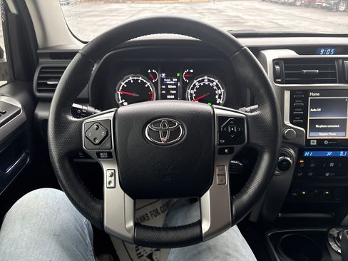Used 2023 Toyota 4Runner Limited image 23