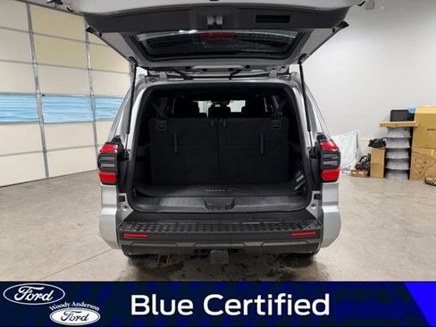 Used 2025 Toyota 4Runner SR5 image 7