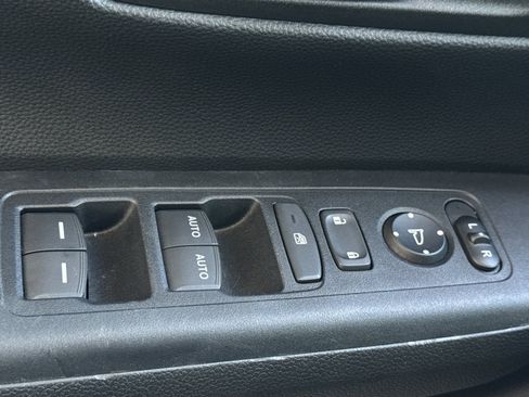 Used 2025 Honda CR-V Sport image 14