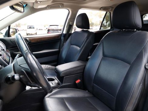 Used 2016 Subaru Outback 2.5i Limited image 6