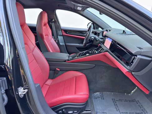 Used 2025 Porsche Panamera 4 E-Hybrid AWD/4WD image 16