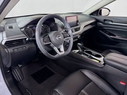 Certified 2024 Nissan Altima 2.5 SR image 7