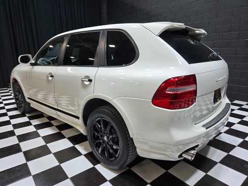Used 2008 Porsche Cayenne GTS image 2