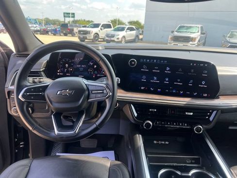 Certified 2025 Chevrolet Suburban Z71 AWD/4WD image 20
