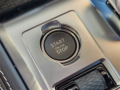 Used 2026 Jaguar F-PACE R-Dynamic S image 19