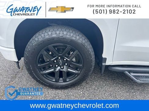Used 2025 Chevrolet Silverado 1500 RST AWD/4WD image 10
