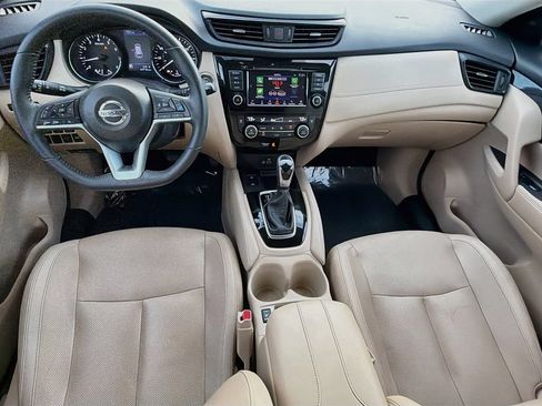 Used 2019 Nissan Rogue SL w/ Premium Package FWD image 15