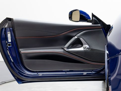 Used 2019 Ferrari 812 Superfast image 56