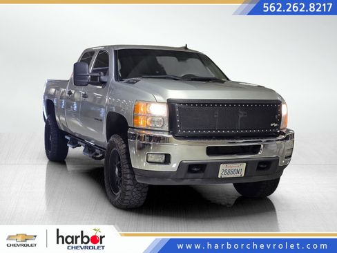 Used 2014 Chevrolet Silverado 2500 LT w/ Interior Plus Package image 1