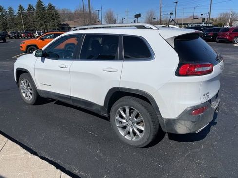 Used 2017 Jeep Cherokee Limited w/ Trailer Tow Group image 2
