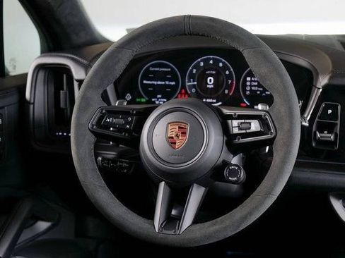 New 2026 Porsche Cayenne GTS AWD/4WD image 15