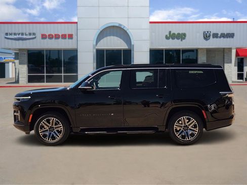 New 2026 Jeep Grand Wagoneer 2WD image 3