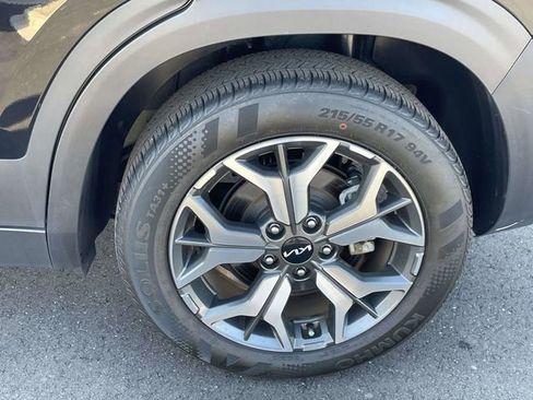 Used 2023 Kia Seltos EX image 28